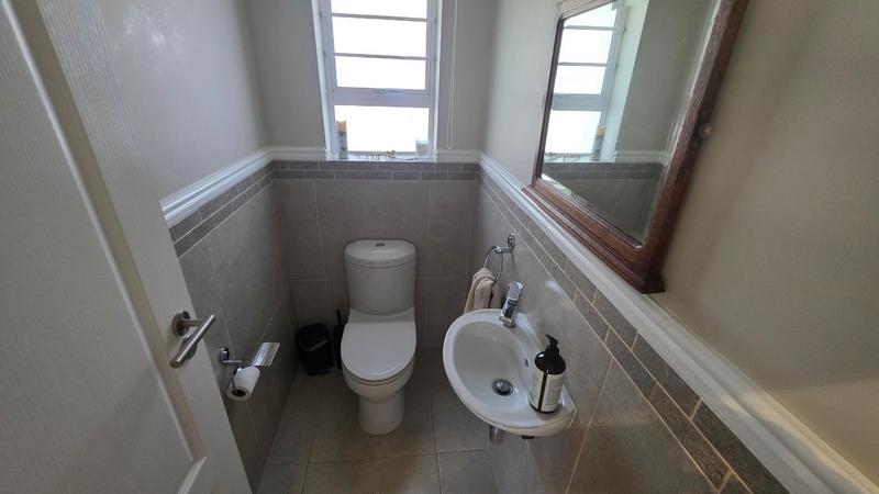 3 Bedroom Property for Sale in Dolphin Creek Golf Estate Western Cape